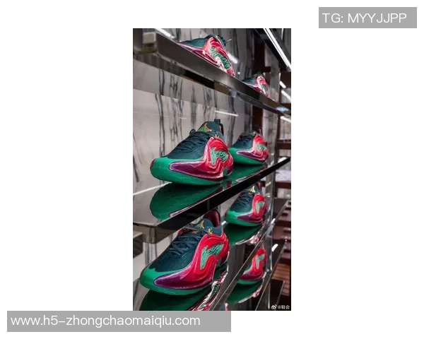 巴特勒亮相旧金山新鞋发布会小老弟库明加亲临助阵支持 巴特勒亮相旧金山新鞋发布会小老弟库明加亲临助阵支持