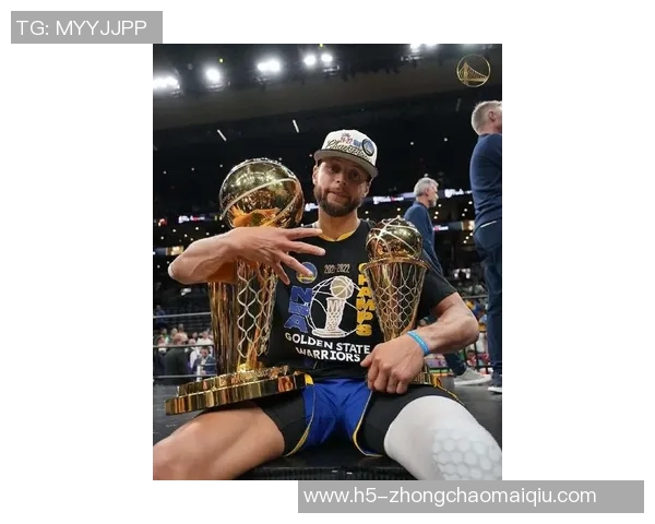 库里42分6助攻7篮板表现惊艳美网友称其为掘金之父历史最佳控卫 库里42分6助攻7篮板表现惊艳美网友称其为掘金之父历史最佳控卫