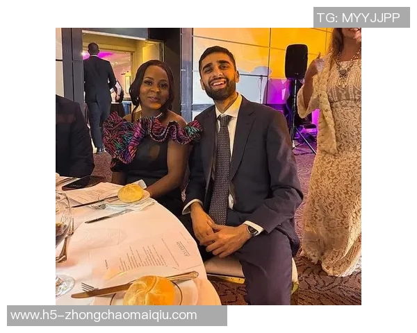 亚马尔母亲合照需先付800欧友人称其谦逊不喜张扬