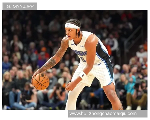 媒体人建议班凯罗学习兰德尔视频掌握天赋球员的成长与挑战