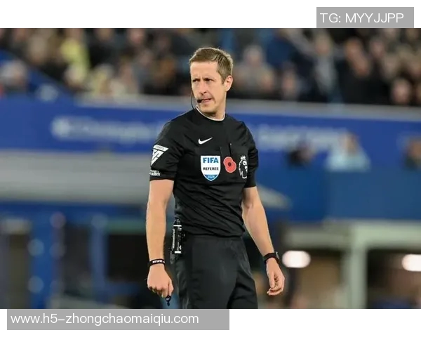 英超第9轮裁判安排揭晓泰勒执法曼联对布莱顿胡珀掌控利物浦比赛 英超第9轮裁判安排揭晓泰勒执法曼联对布莱顿胡珀掌控利物浦比赛